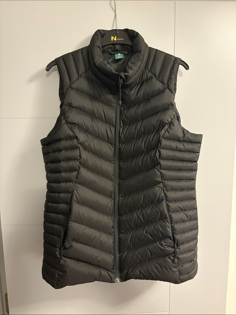 Woods Women's Black Quilted Puffer Vest with Stand Collar